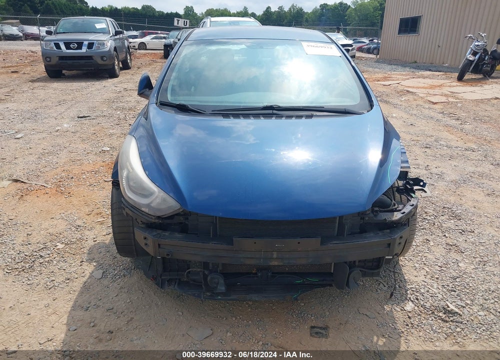 2015 HYUNDAI ELANTRA VIN: KMHDH4AE8FU387647