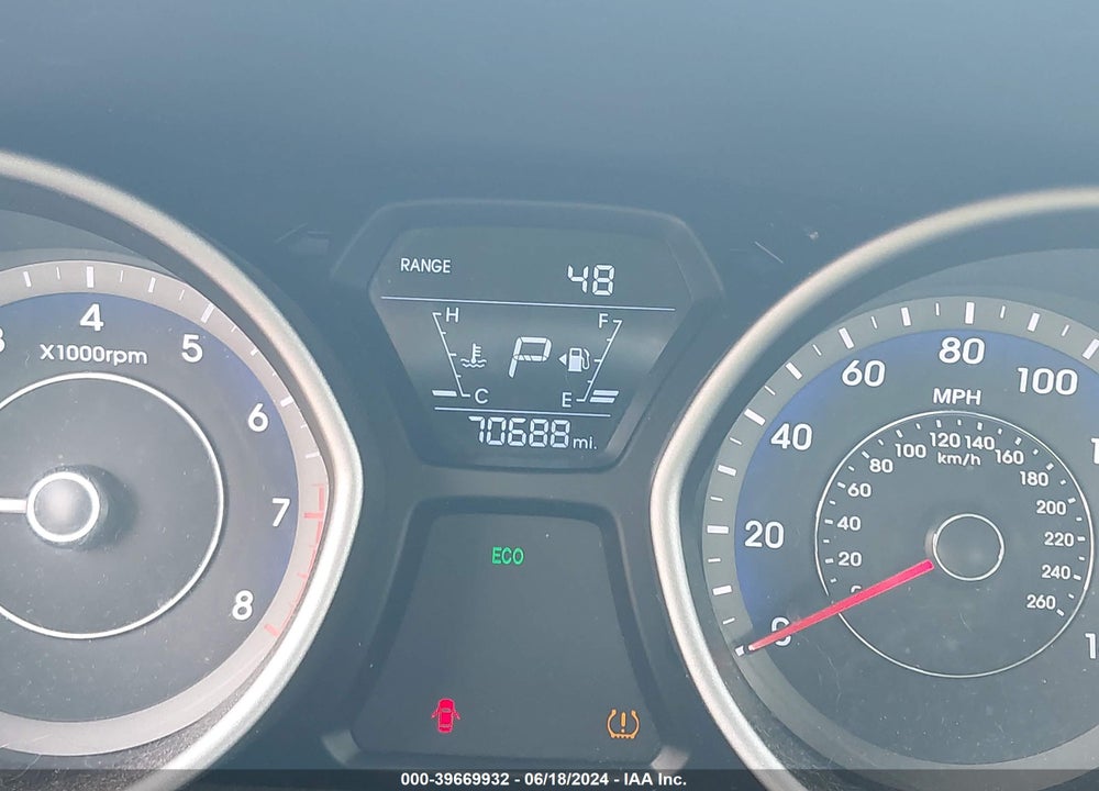 2015 HYUNDAI ELANTRA VIN: KMHDH4AE8FU387647