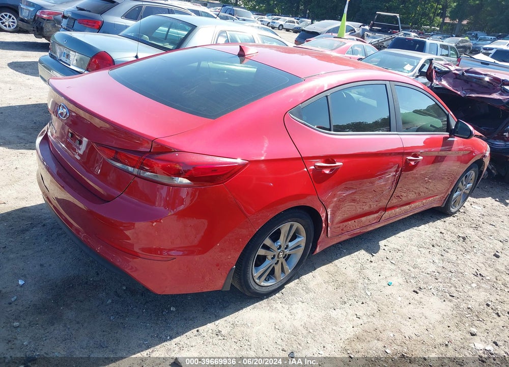 2017 HYUNDAI ELANTRA SE VIN: 5NPD84LF0HH022208