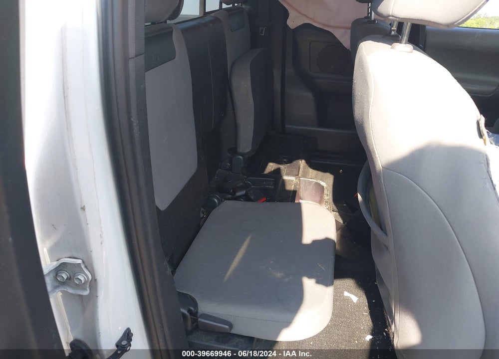 2020 TOYOTA TACOMA SR VIN: 5TFSX5EN5LX071177