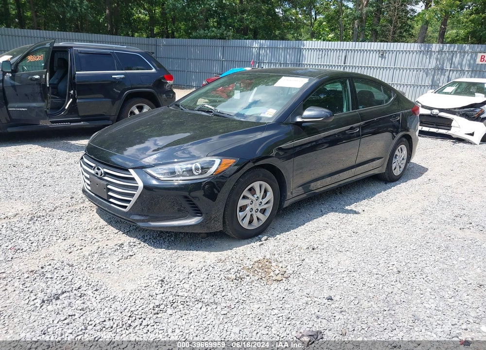 2018 HYUNDAI ELANTRA SE VIN: KMHD74LF4JU570982