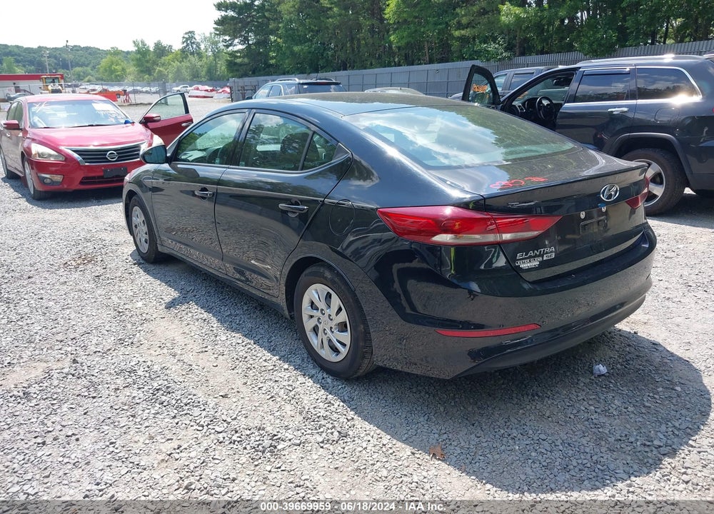 2018 HYUNDAI ELANTRA SE VIN: KMHD74LF4JU570982