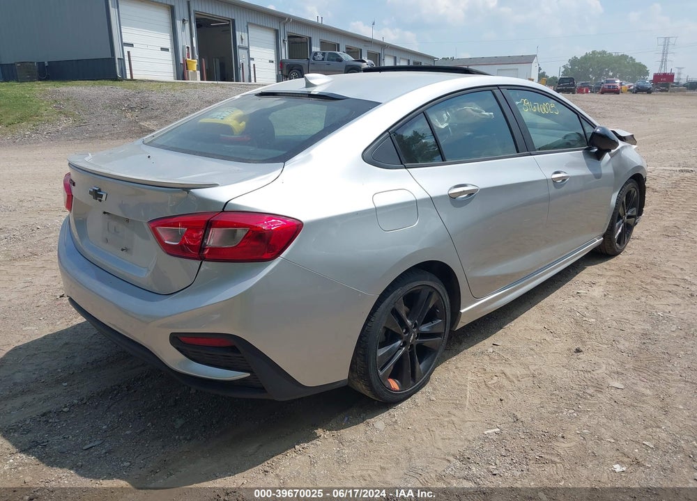 2018 CHEVROLET CRUZE LT AUTO VIN: 1G1BE5SM8J7106589