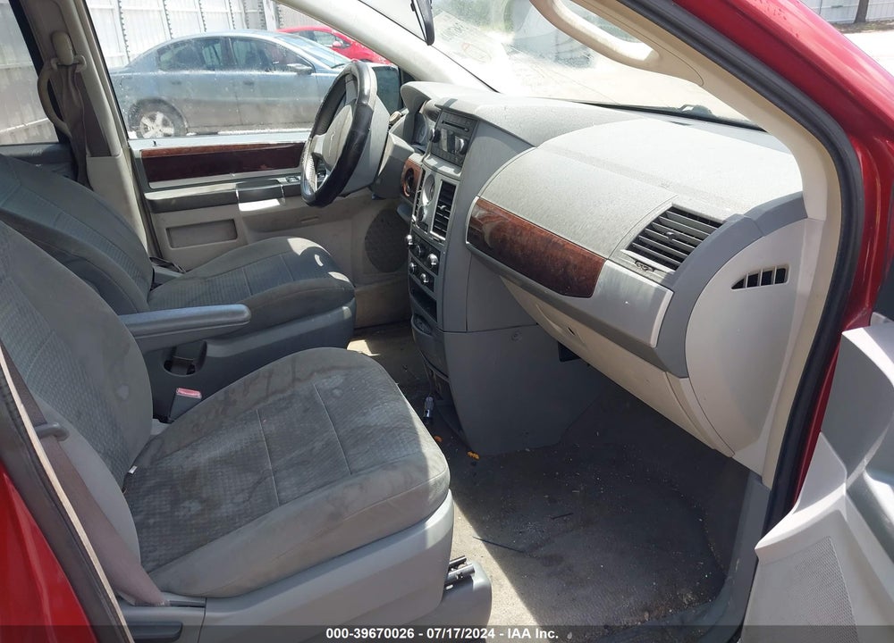 2010 CHRYSLER TOWN & COUNTRY TOURING VIN: 2A4RR5D17AR233548