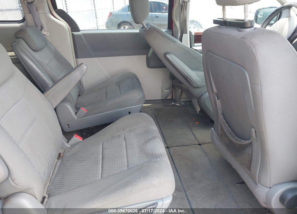 2010 CHRYSLER TOWN & COUNTRY TOURING VIN: 2A4RR5D17AR233548