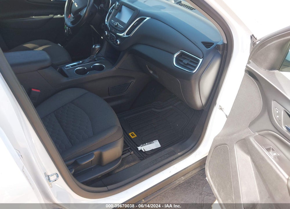 2018 CHEVROLET EQUINOX LT VIN: 2GNAXSEV8J6334986