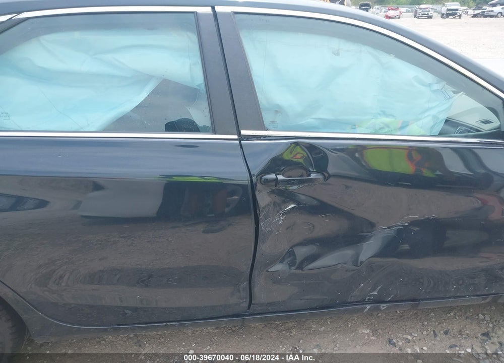 2016 TOYOTA CAMRY LE/XLE/SE/XSE VIN: 4T1BF1FK4GU558647