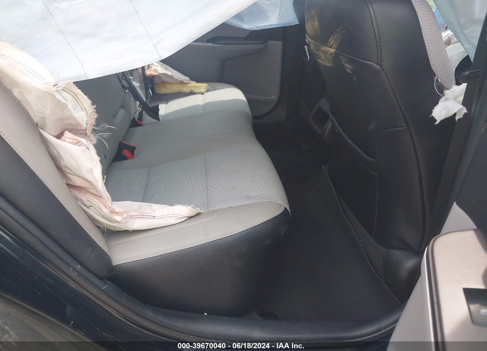 2016 TOYOTA CAMRY LE/XLE/SE/XSE VIN: 4T1BF1FK4GU558647
