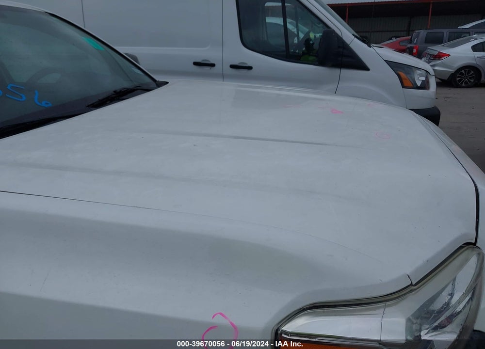 2019 TOYOTA TACOMA SR VIN: 5TFSX5EN8KX064299