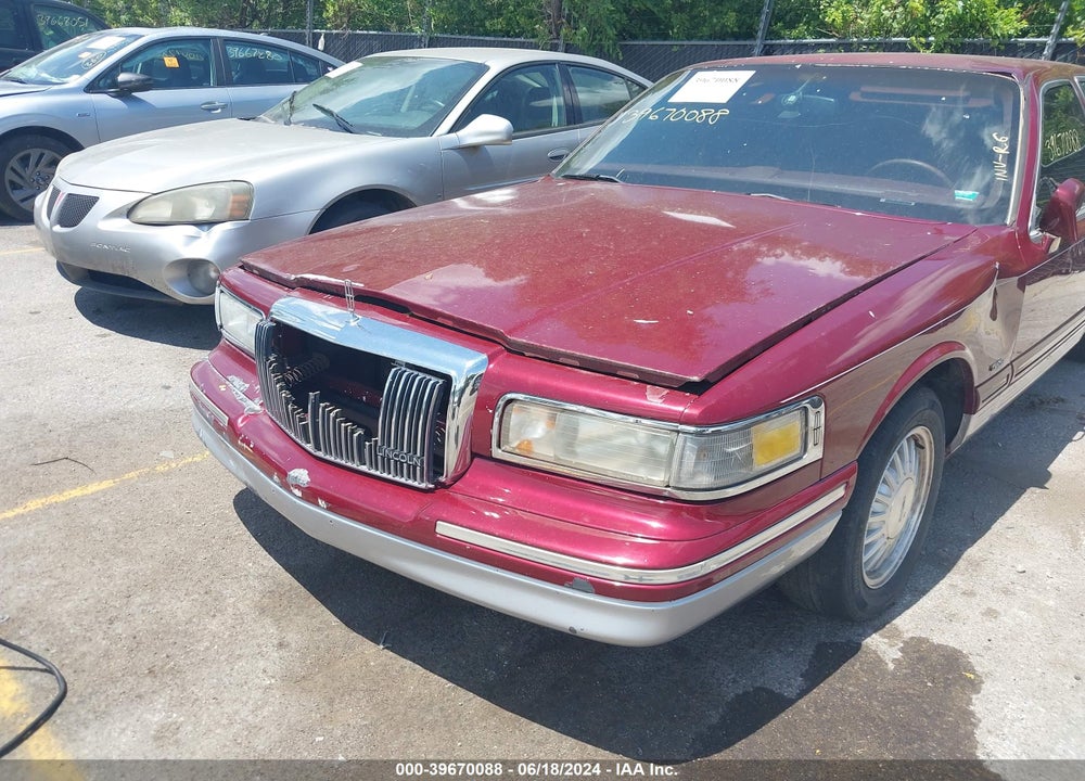1997 LINCOLN TOWN CAR VIN: 1LNLM83W8VY708047