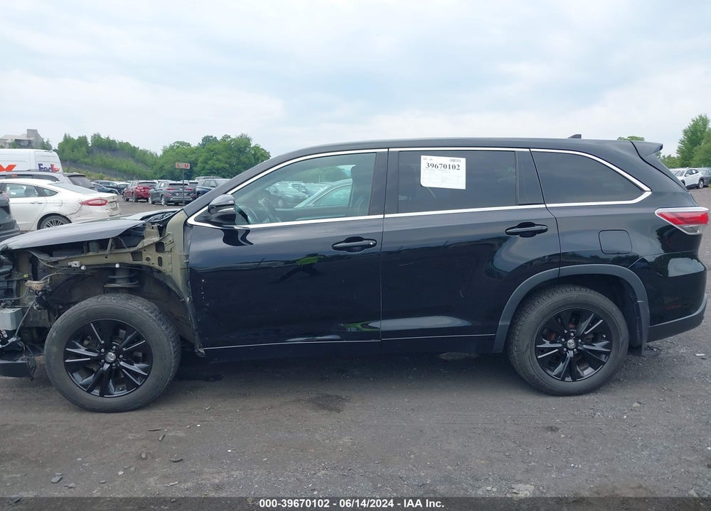 2015 TOYOTA HIGHLANDER LE PLUS V6 VIN: 5TDBKRFH3FS105450