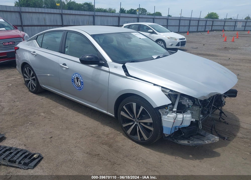 2022 NISSAN ALTIMA SR FWD VIN: 1N4BL4CV6NN302164