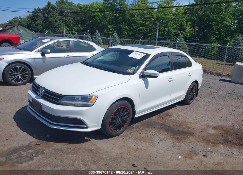 2015 VOLKSWAGEN JETTA 1.8T SE VIN: 3VWD17AJ4FM316163