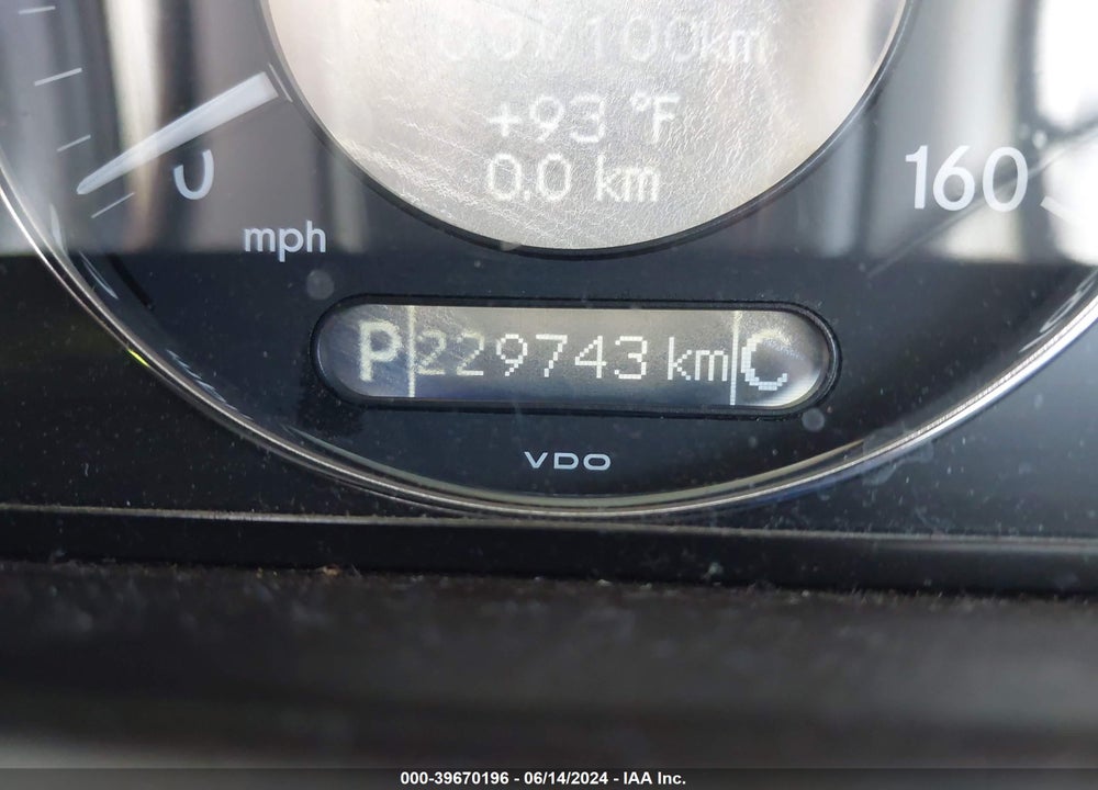 2004 MERCEDES-BENZ CLK 500 VIN: WDBTK75G04T019883