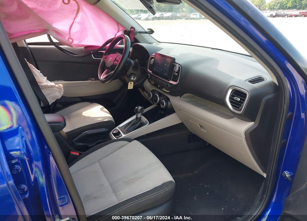 2021 HYUNDAI VENUE SEL VIN: KMHRC8A38MU105031