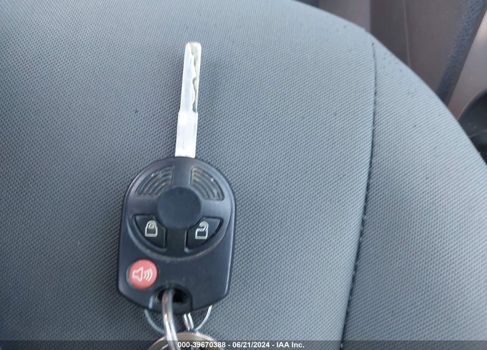 2016 FORD ESCAPE SE VIN: 1FMCU0G77GUC06547