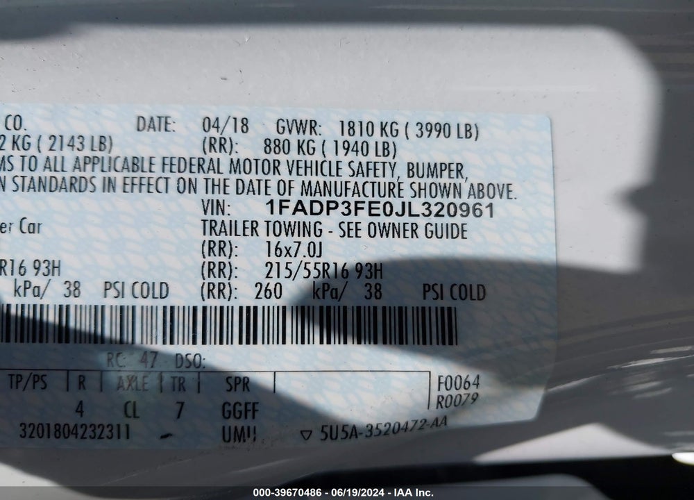 2018 FORD FOCUS SE VIN: 1FADP3FE0JL320961