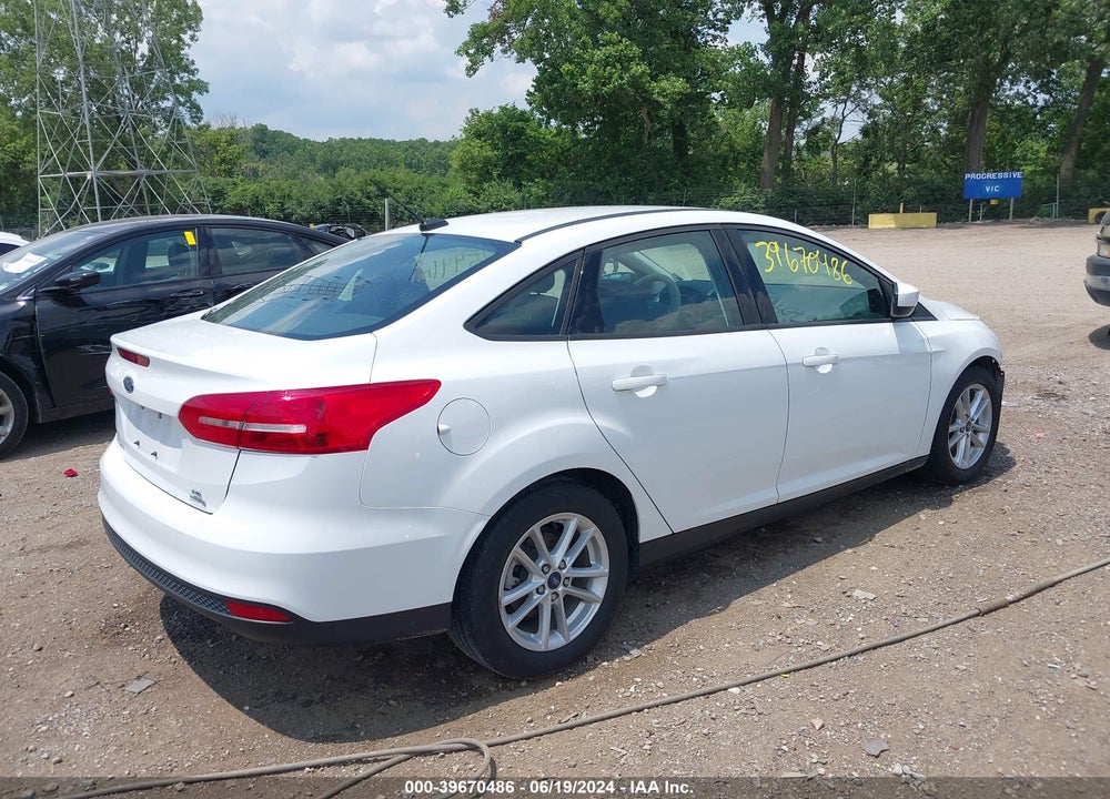 2018 FORD FOCUS SE VIN: 1FADP3FE0JL320961