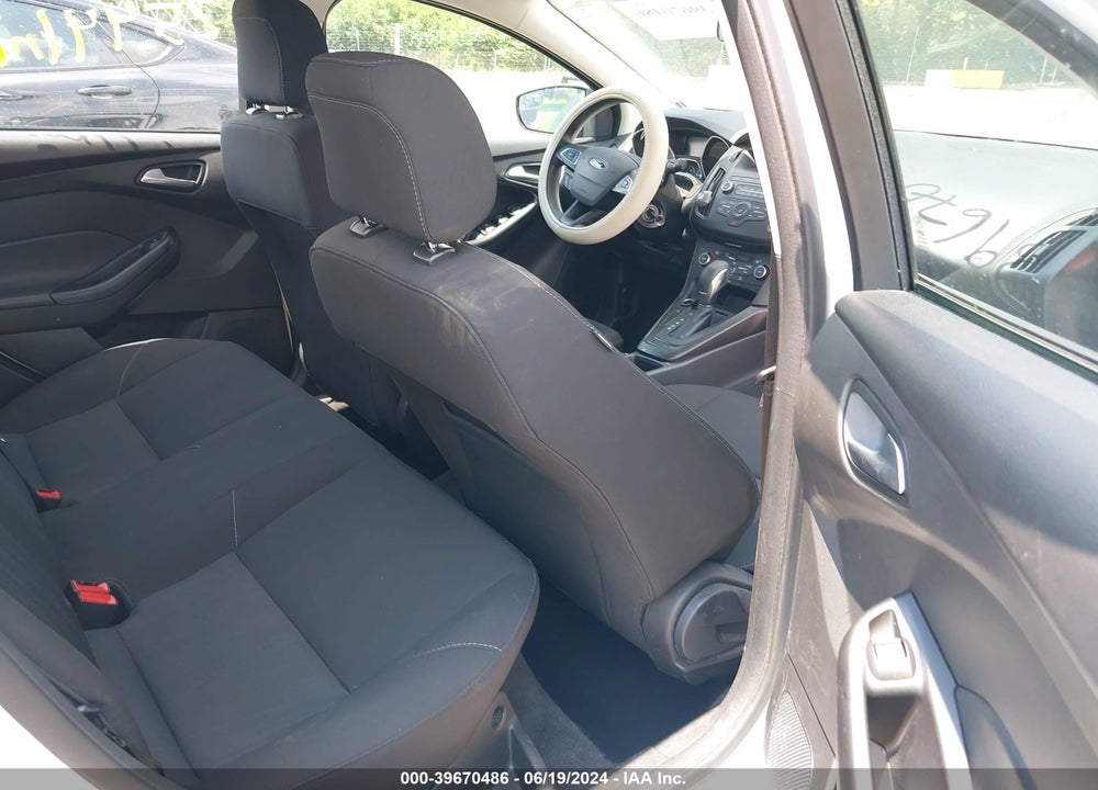 2018 FORD FOCUS SE VIN: 1FADP3FE0JL320961