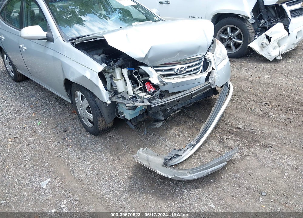 2010 HYUNDAI ELANTRA GLS VIN: KMHDU4AD2AU153516