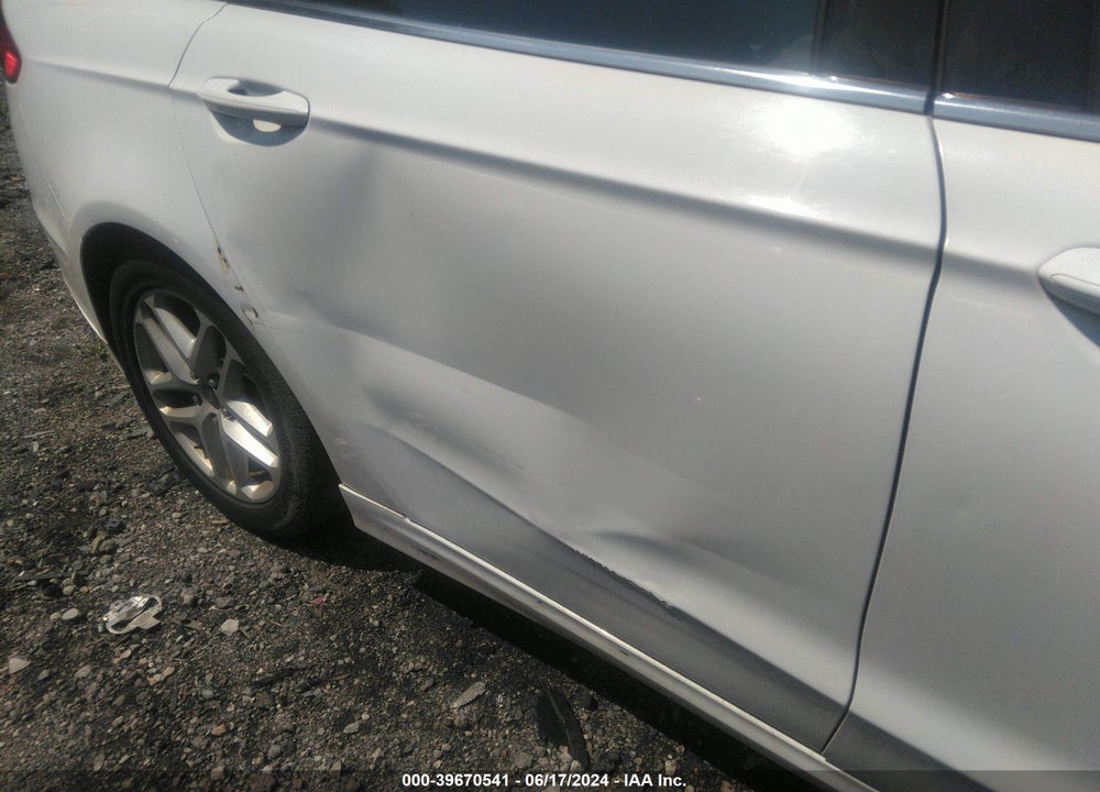 2014 FORD FUSION SE VIN: 3FA6P0H72ER338441