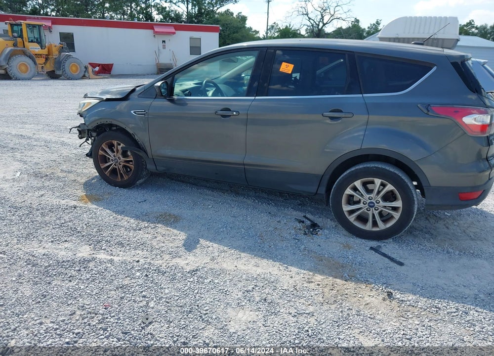 2017 FORD ESCAPE SE VIN: 1FMCU0G93HUB46687