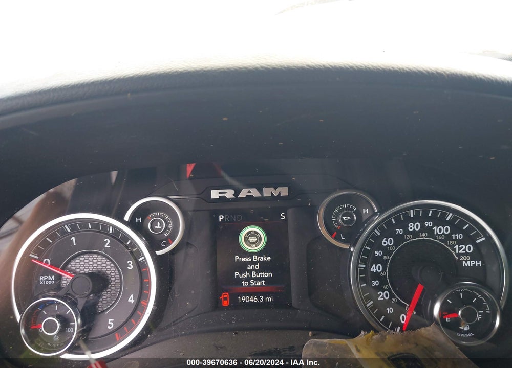 2023 RAM 2500 BIG HORN 4X4 6'4 BOX VIN: 3C6UR5DL9PG616057