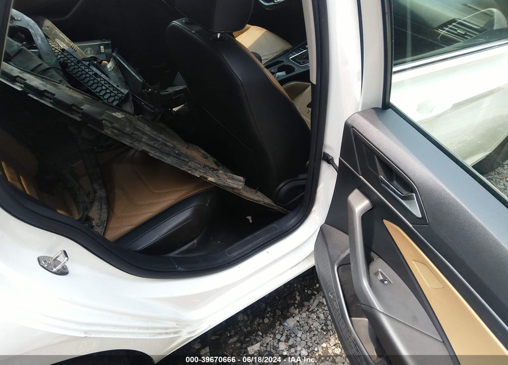 2019 VOLKSWAGEN JETTA 1.4T SEL PREMIUM VIN: 3VWG57BU4KM008723