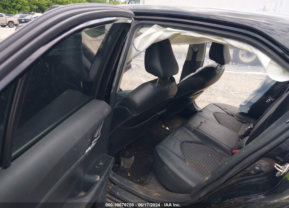 2020 TOYOTA CAMRY SE VIN: 4T1G11AK5LU317833