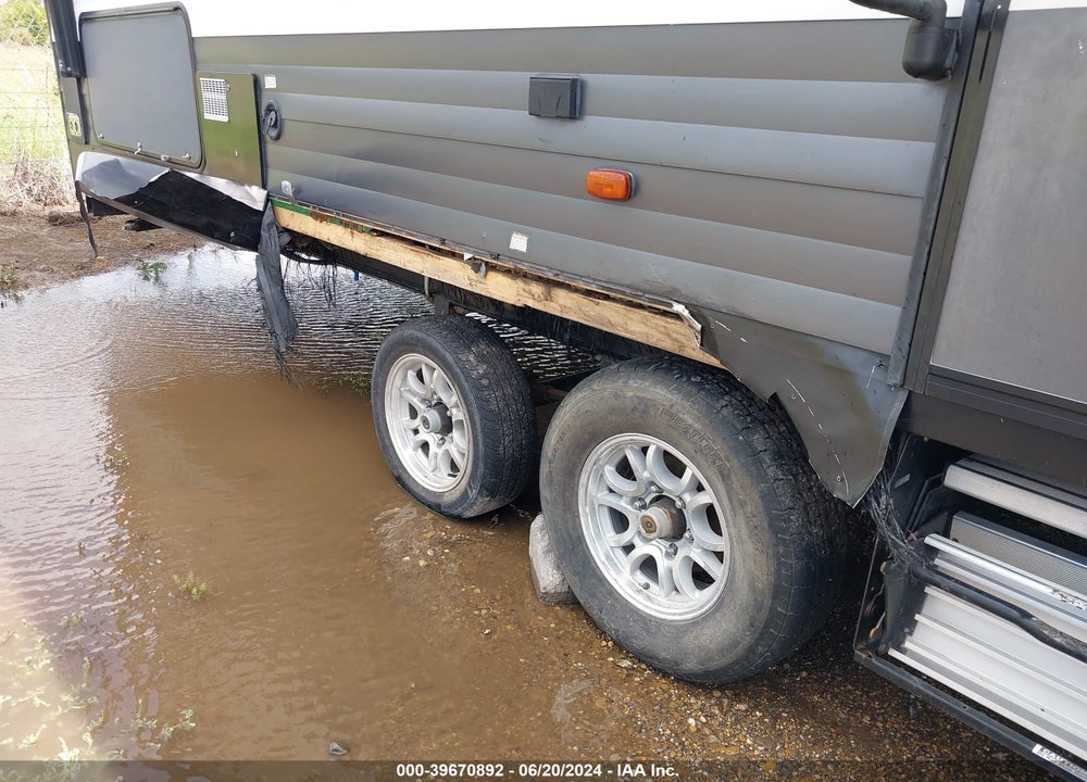 2019 GRAND DESIGN TRANSCEND VIN: 573TT3425K8801361