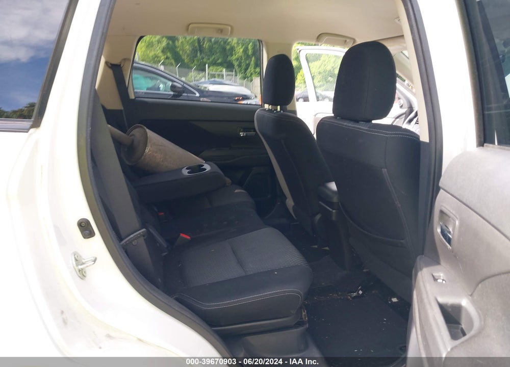 2017 MITSUBISHI OUTLANDER ES VIN: JA4AZ2A36HZ069291