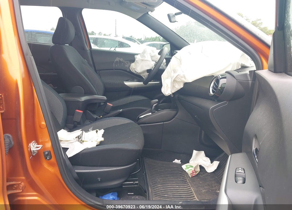 2019 NISSAN KICKS SV VIN: 3N1CP5CU1KL548070