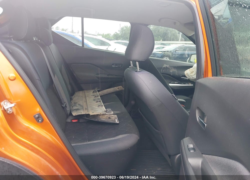 2019 NISSAN KICKS SV VIN: 3N1CP5CU1KL548070