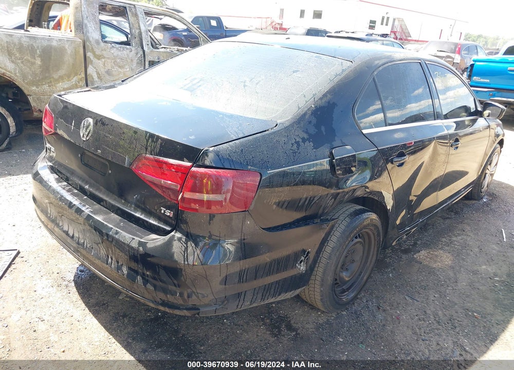 2017 VOLKSWAGEN JETTA 1.4T S VIN: 3VW2B7AJ9HM389679