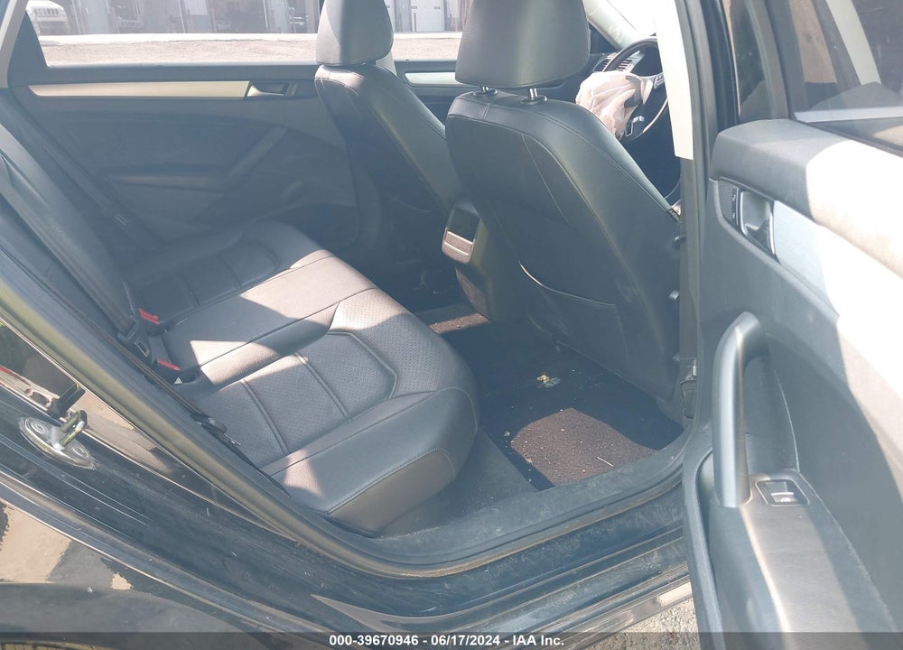 2012 VOLKSWAGEN PASSAT 2.5L SE VIN: 1VWBP7A31CC107967