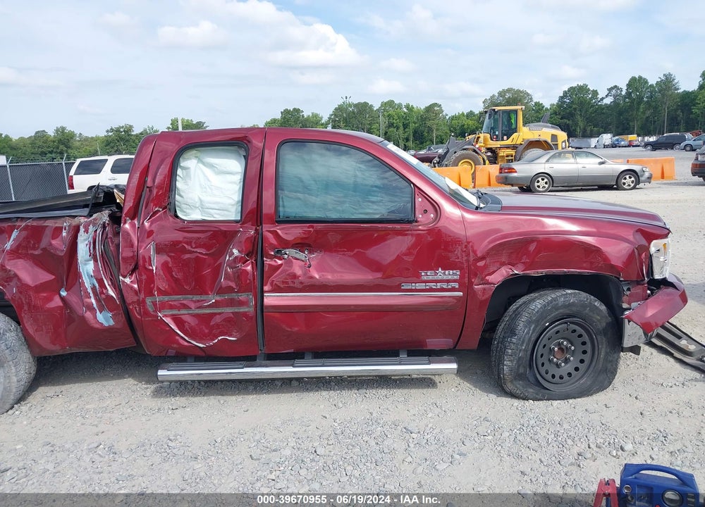 2013 GMC SIERRA 1500 SLE VIN: 1GTR1VE07DZ280351
