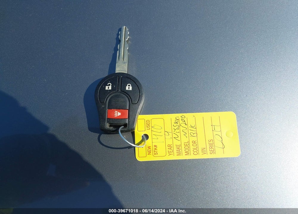 2014 NISSAN NV200 SV VIN: 3N6CM0KN3EK690883
