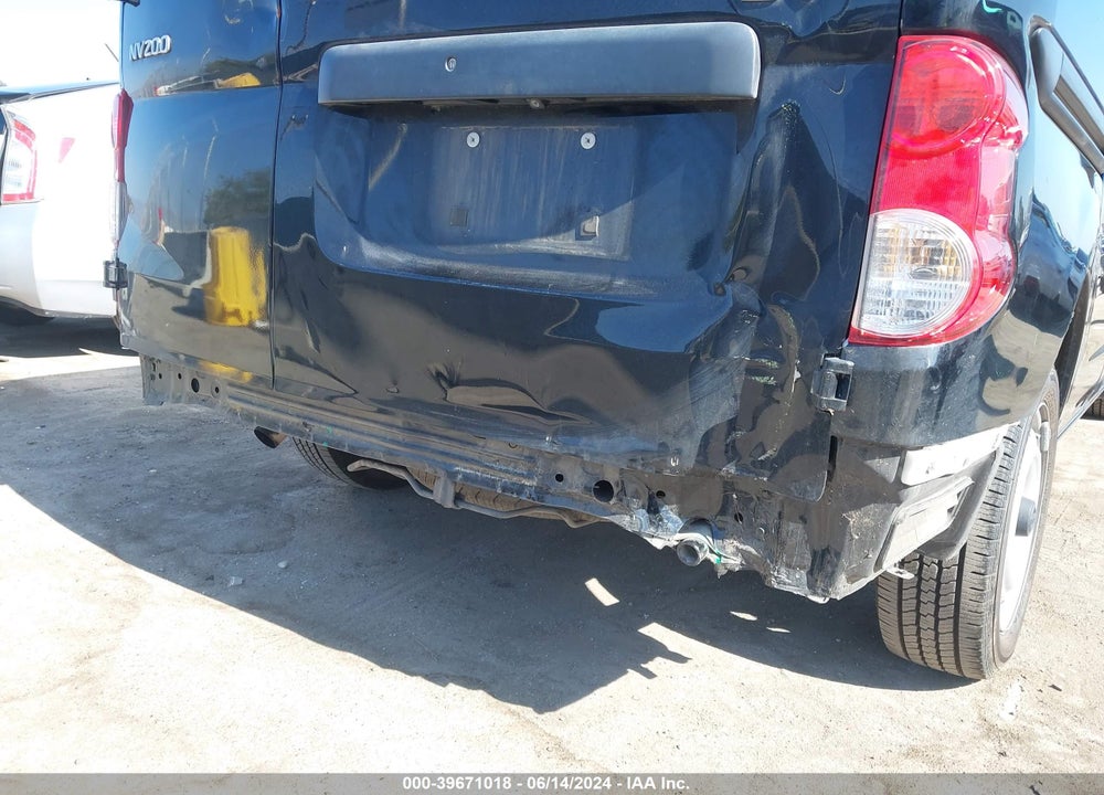 2014 NISSAN NV200 SV VIN: 3N6CM0KN3EK690883