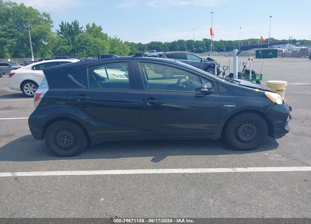 2013 TOYOTA PRIUS C TWO VIN: JTDKDTB36D1554150