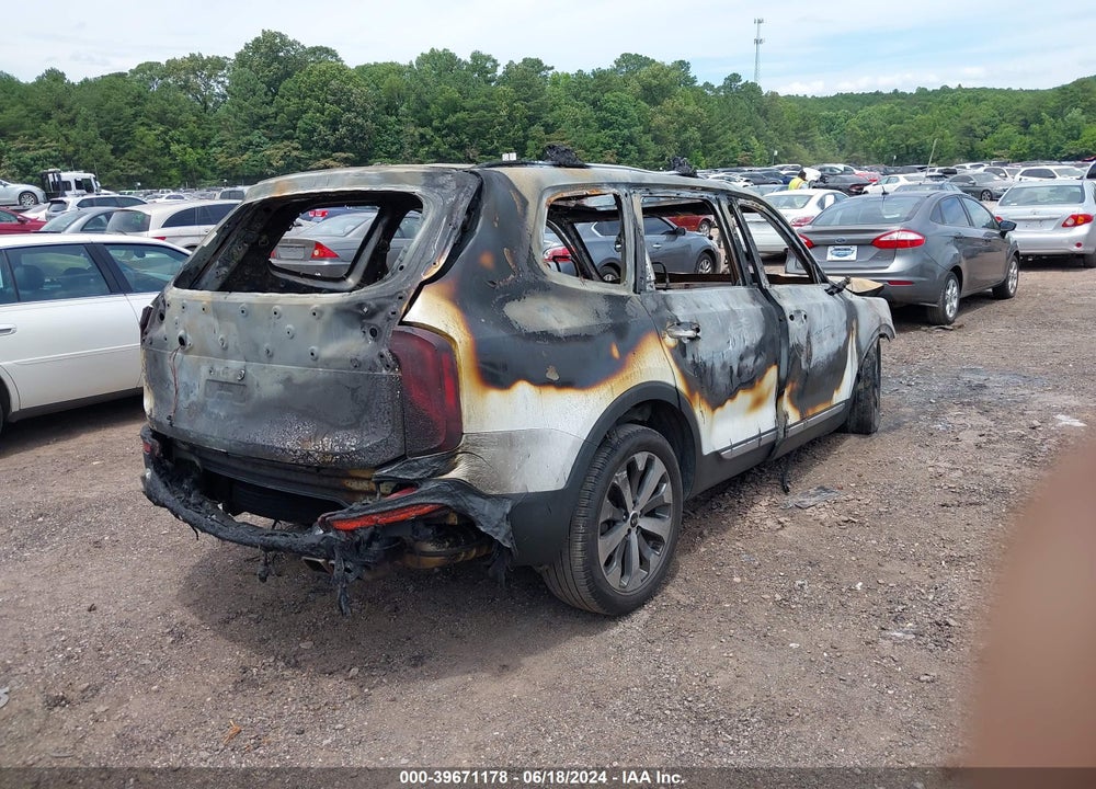 2020 KIA TELLURIDE VIN: 5XYP64HC5LG021976