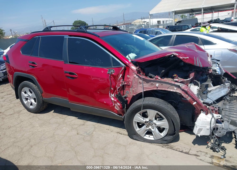 2019 TOYOTA RAV4 XLE VIN: JTMW1RFV5KD507339