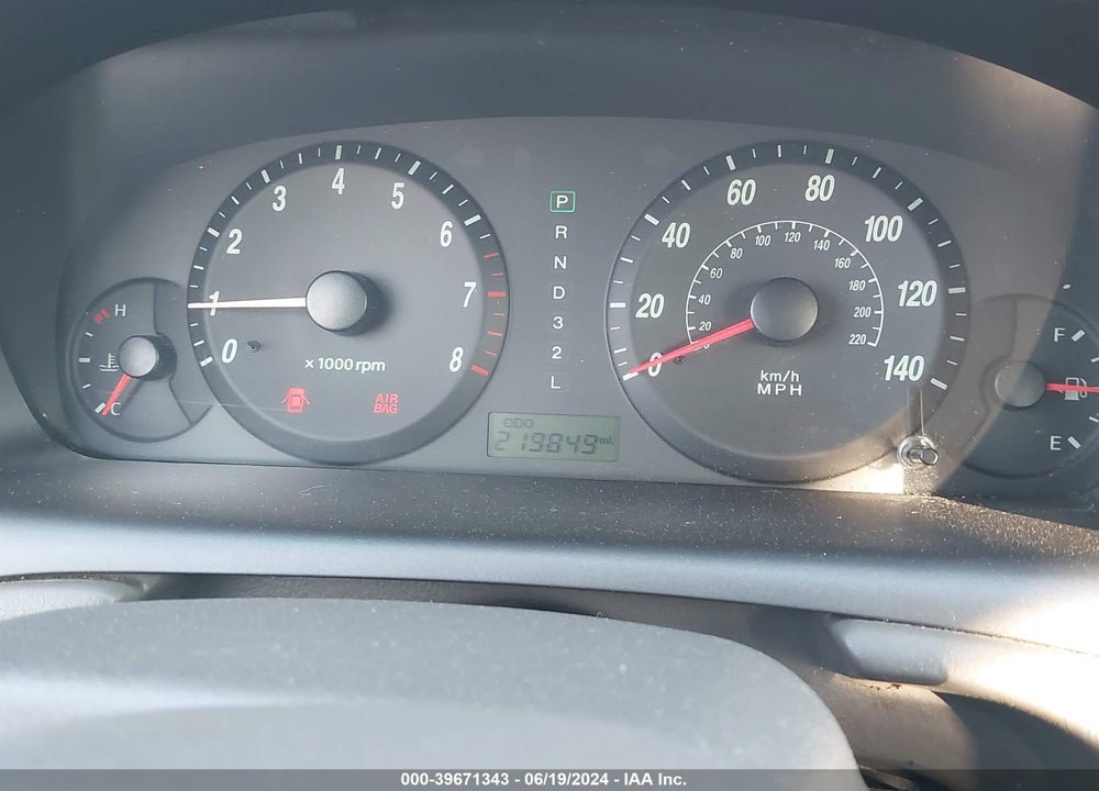 2006 HYUNDAI ELANTRA GLS/LIMITED VIN: KMHDN46D46U287893