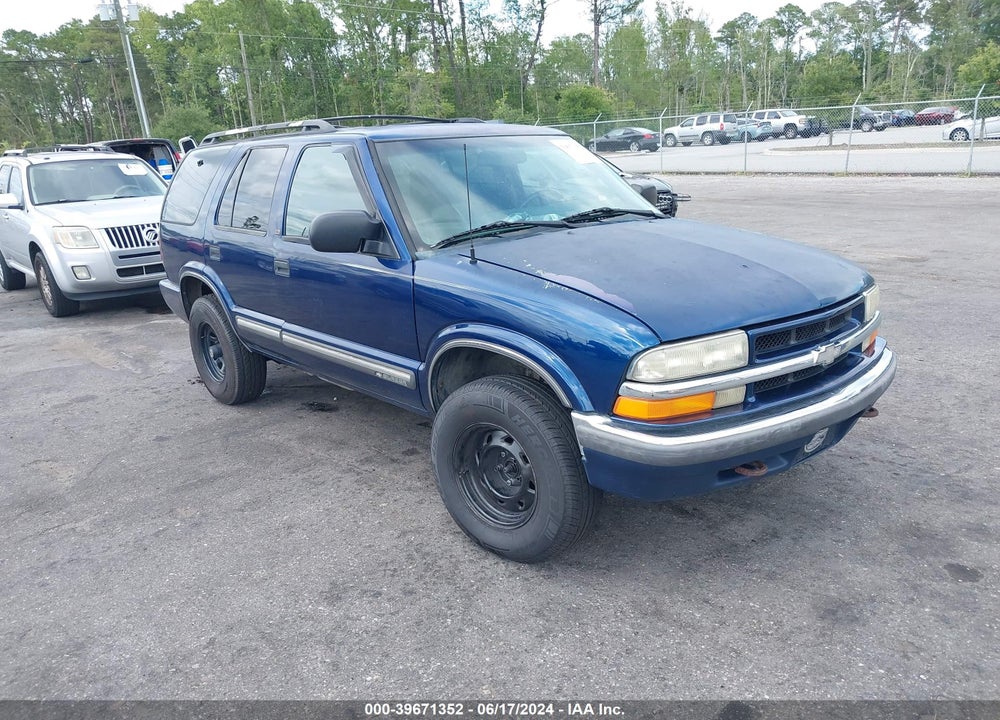 2001 CHEVROLET BLAZER LT VIN: 1GNDT13W412134263
