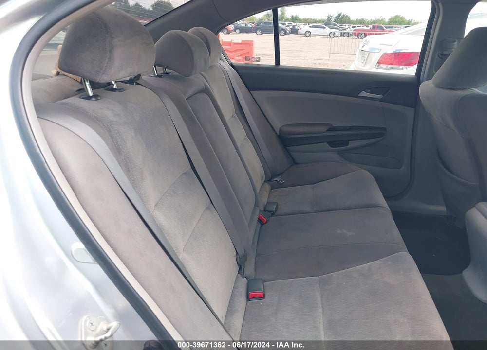 2008 HONDA ACCORD 2.4 LX-P VIN: JHMCP26408C074199