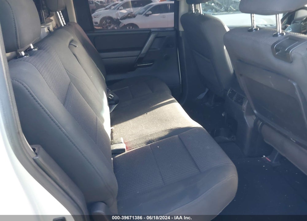 2011 NISSAN TITAN SV VIN: 1N6BA0ED6BN307242