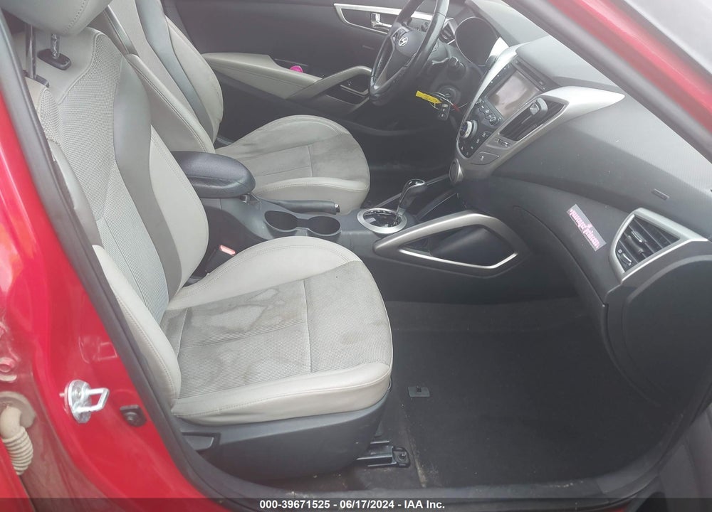 2013 HYUNDAI VELOSTER BASE W/GRAY VIN: KMHTC6AD6DU152271
