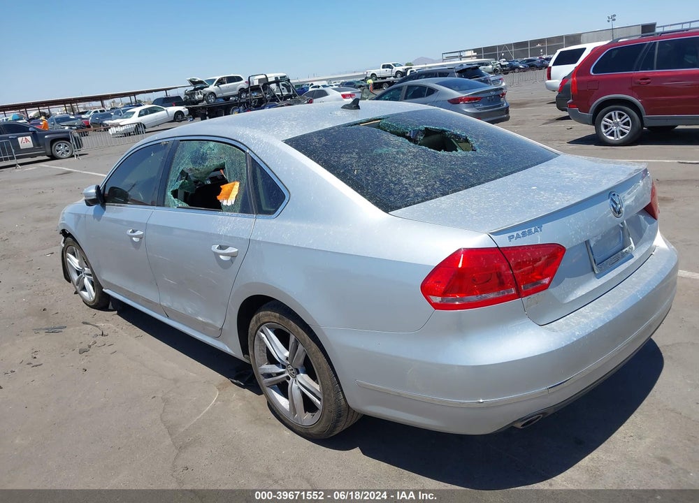 2015 VOLKSWAGEN PASSAT 2.0L TDI SEL PREMIUM VIN: 1VWCV7A35FC083686