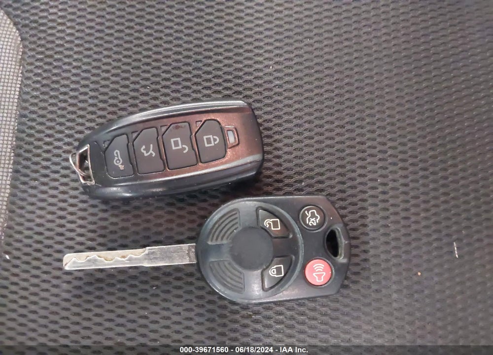 2014 FORD FOCUS SE VIN: 1FADP3K25EL461252