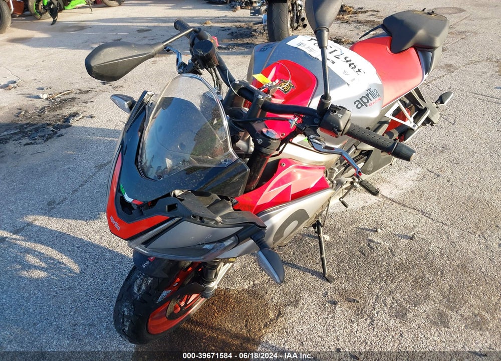 2022 APRILIA TUONO 660 VIN: ZD4KSUL03NS000046