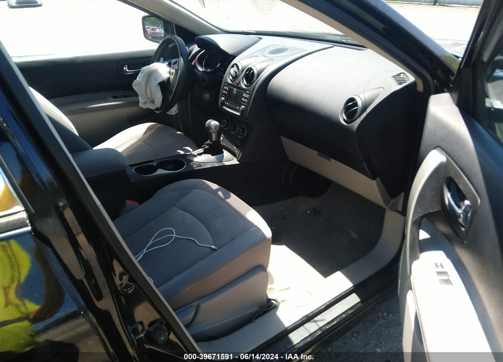 2015 NISSAN ROGUE SELECT S VIN: JN8AS5MT6FW668489